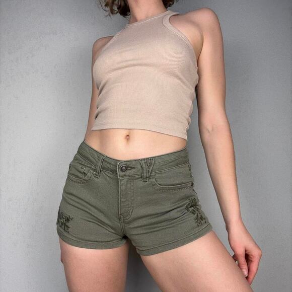 Green mini shorts low rise embroidered denim shorts from Harper size 26” - Picture 2 of 8